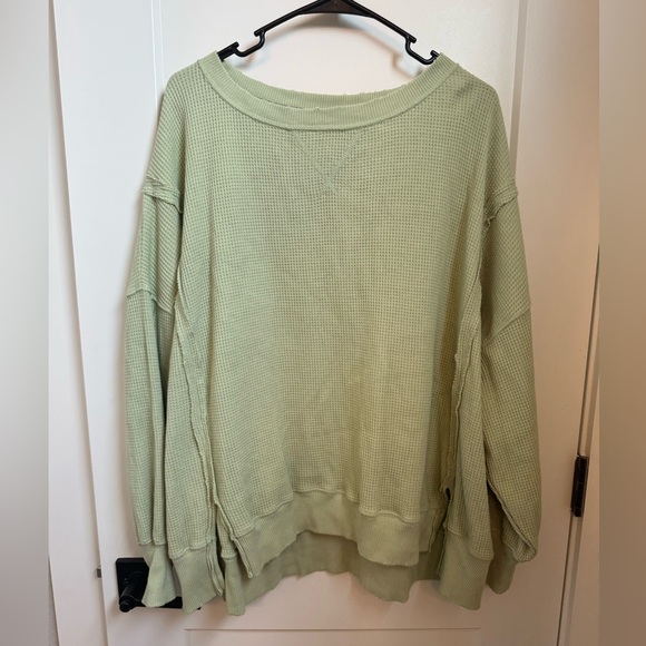 American Eagle - Big Hug Green Sweater - Picture 1 of 3